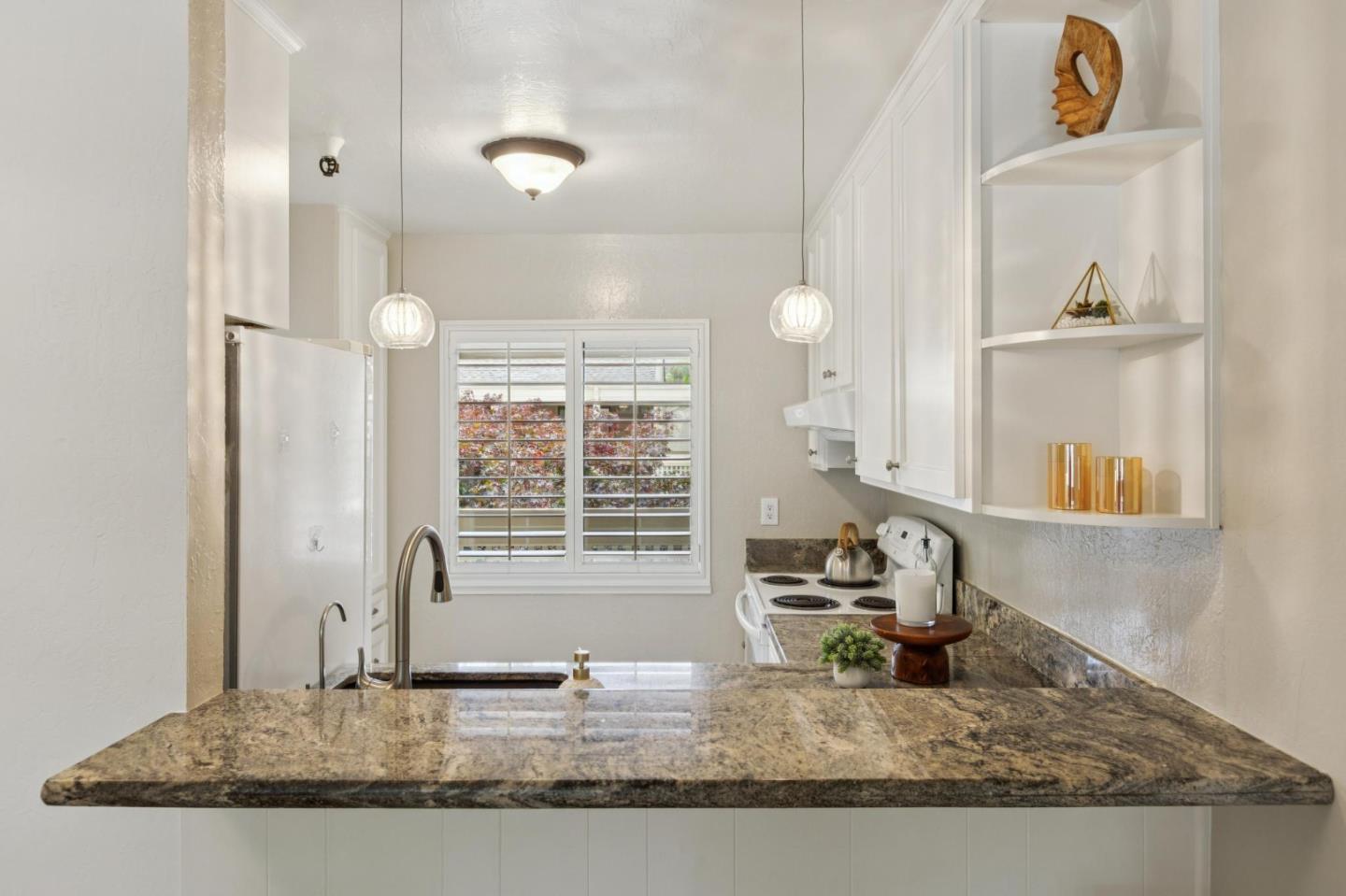 443 Alberto Way #B218 photo 9
