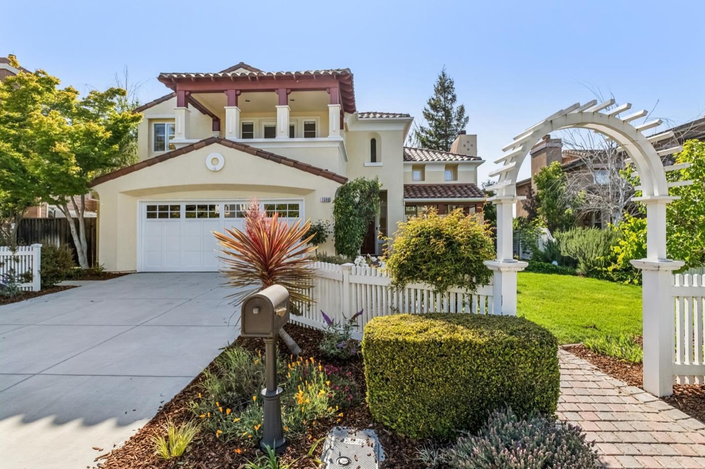 1596 Summerfield Dr, Campbell, CA