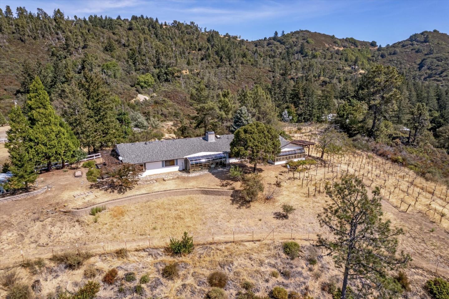 28320 Loma Prieta Way photo 3