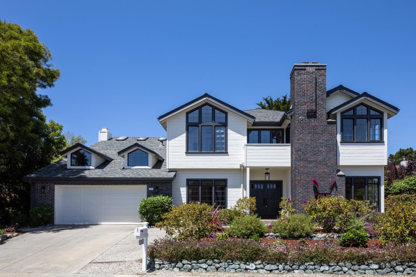 11 Fairway Place photo 2