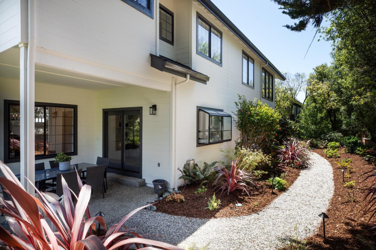 11 Fairway Place photo 26