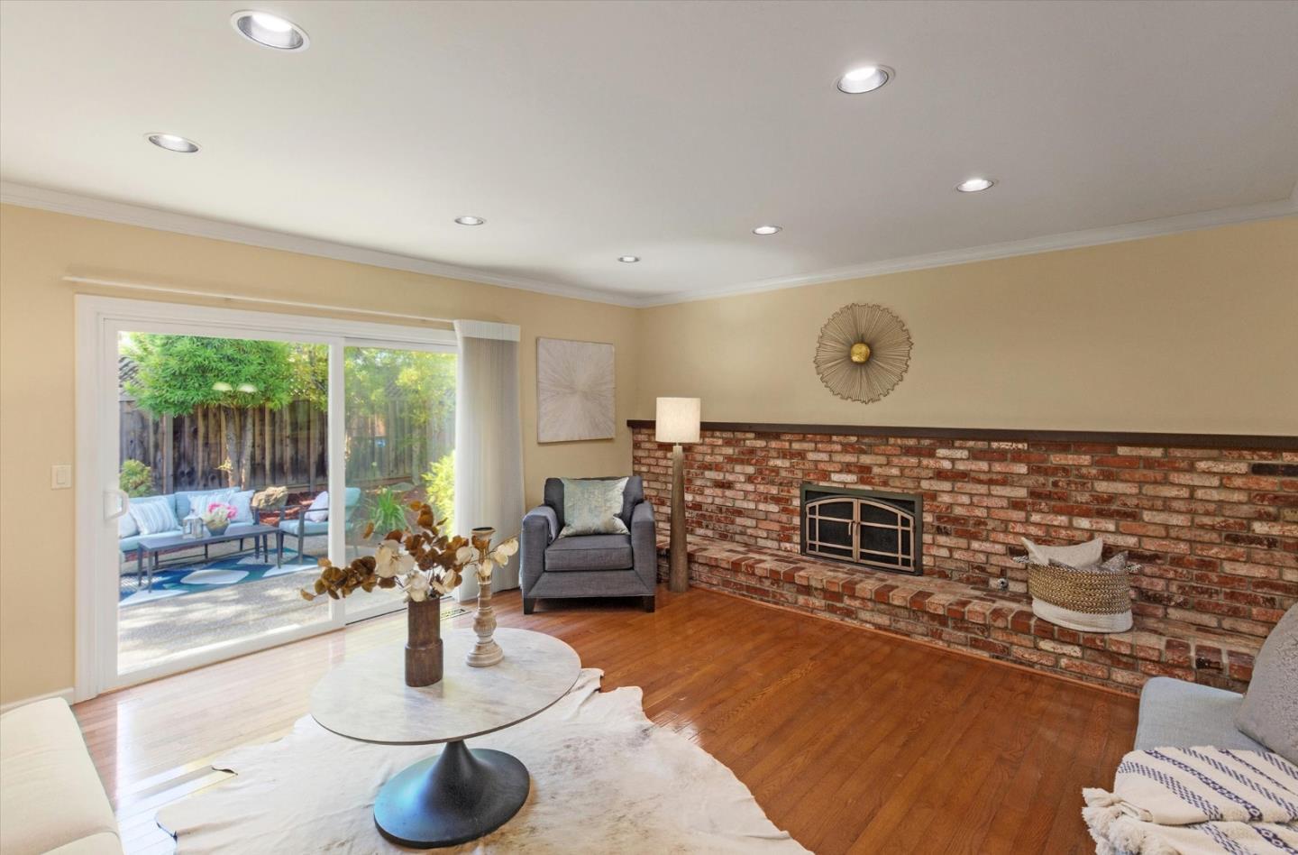 20154 KNOLLWOOD Drive photo 13