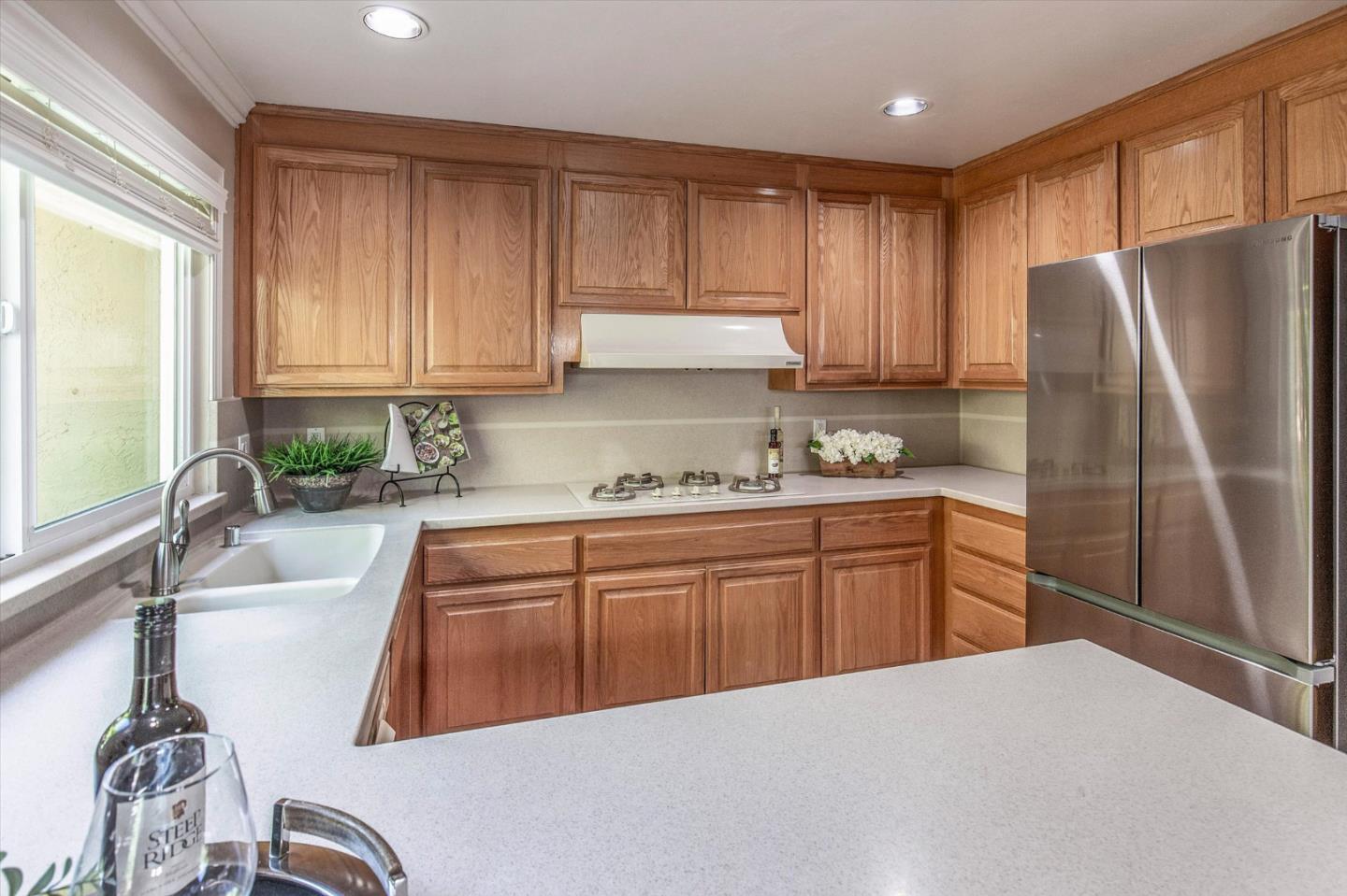 20154 KNOLLWOOD Drive photo 16