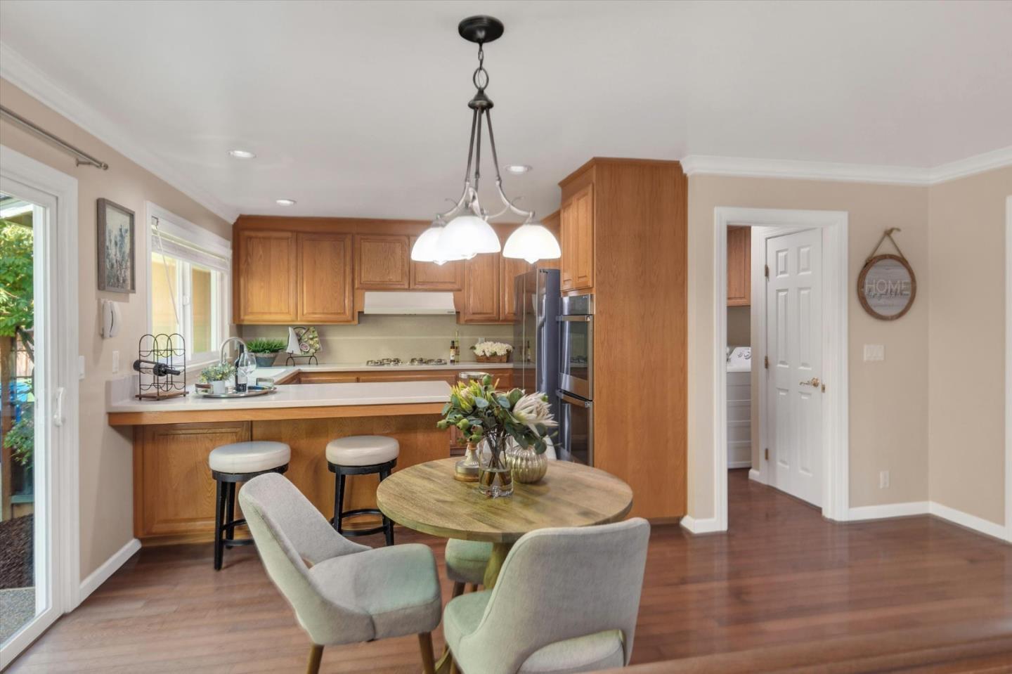 20154 KNOLLWOOD Drive photo 17