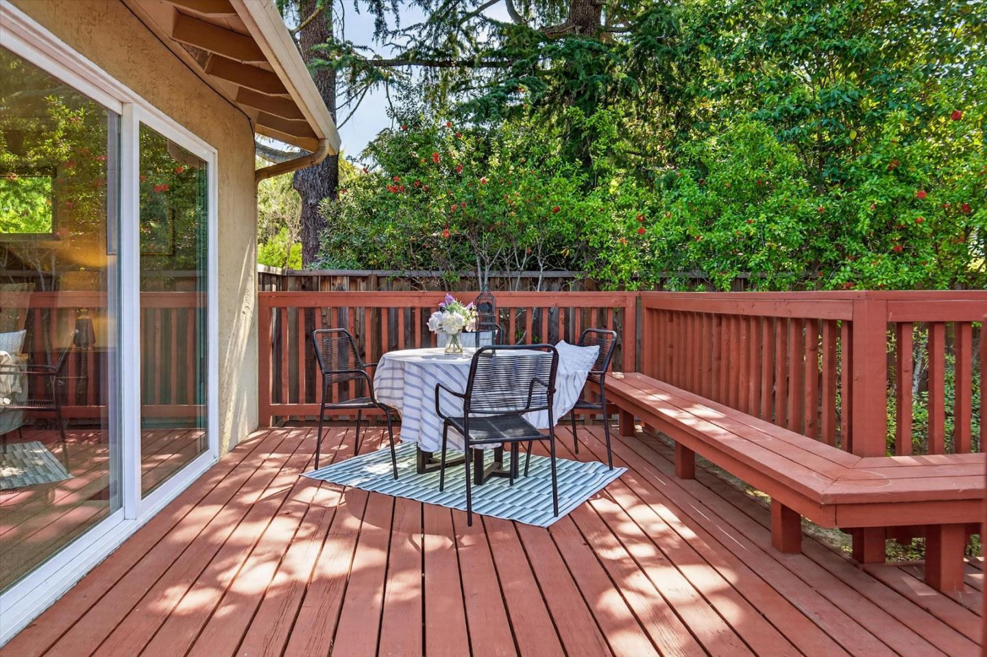 20154 KNOLLWOOD Drive photo 31
