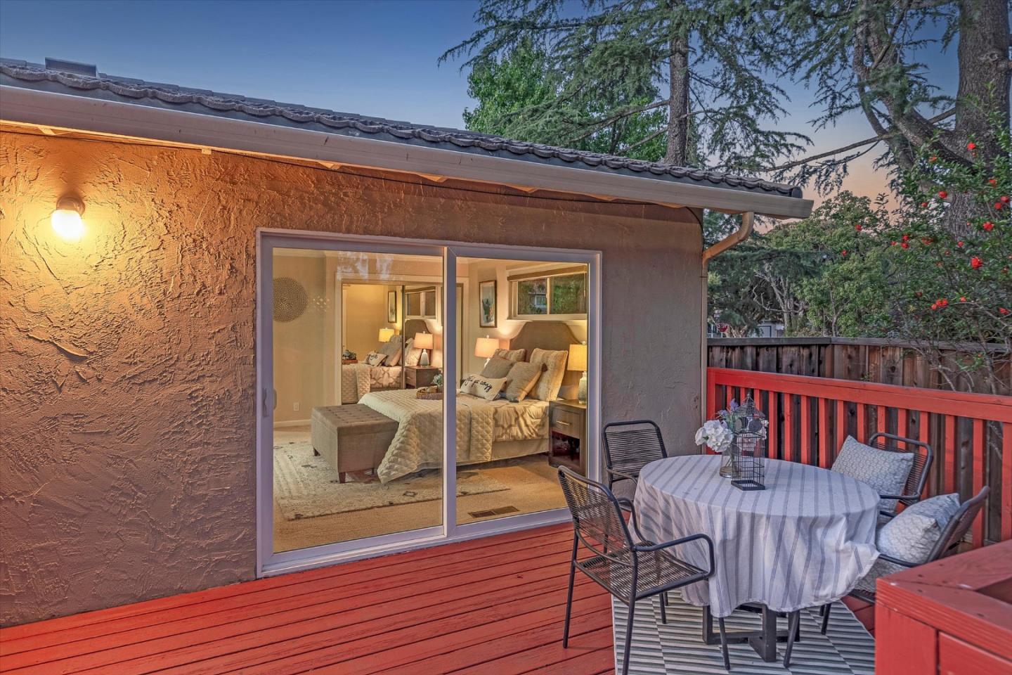 20154 KNOLLWOOD Drive photo 40