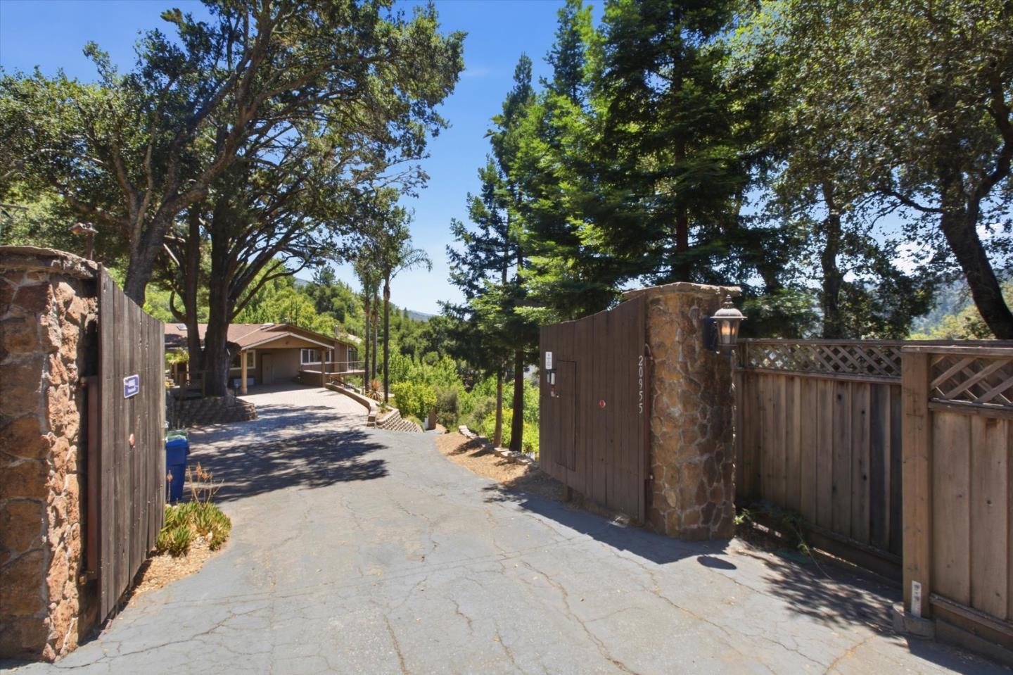 20955 Panorama Drive photo 4