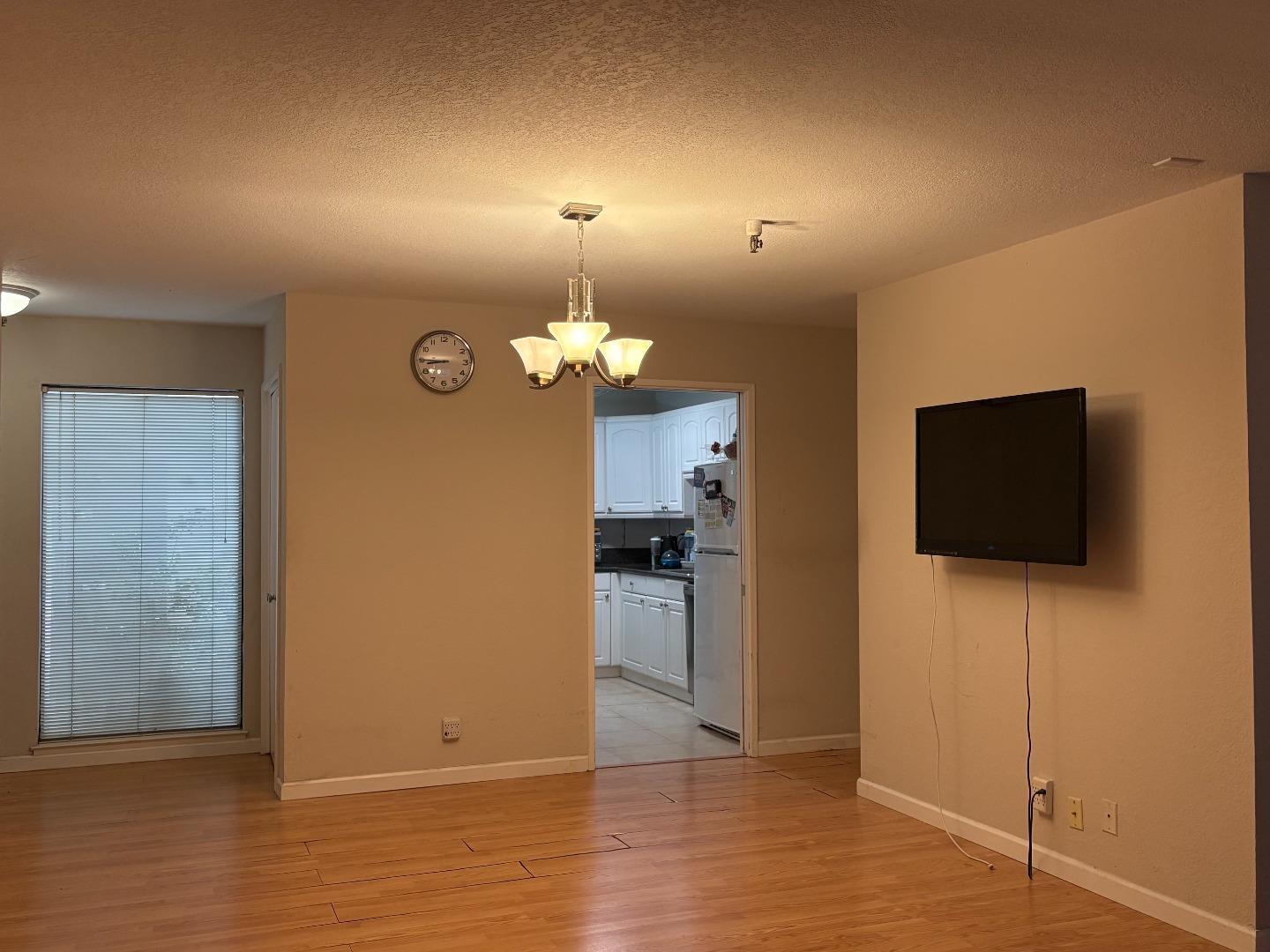 449 Alberto Way #131 photo 3