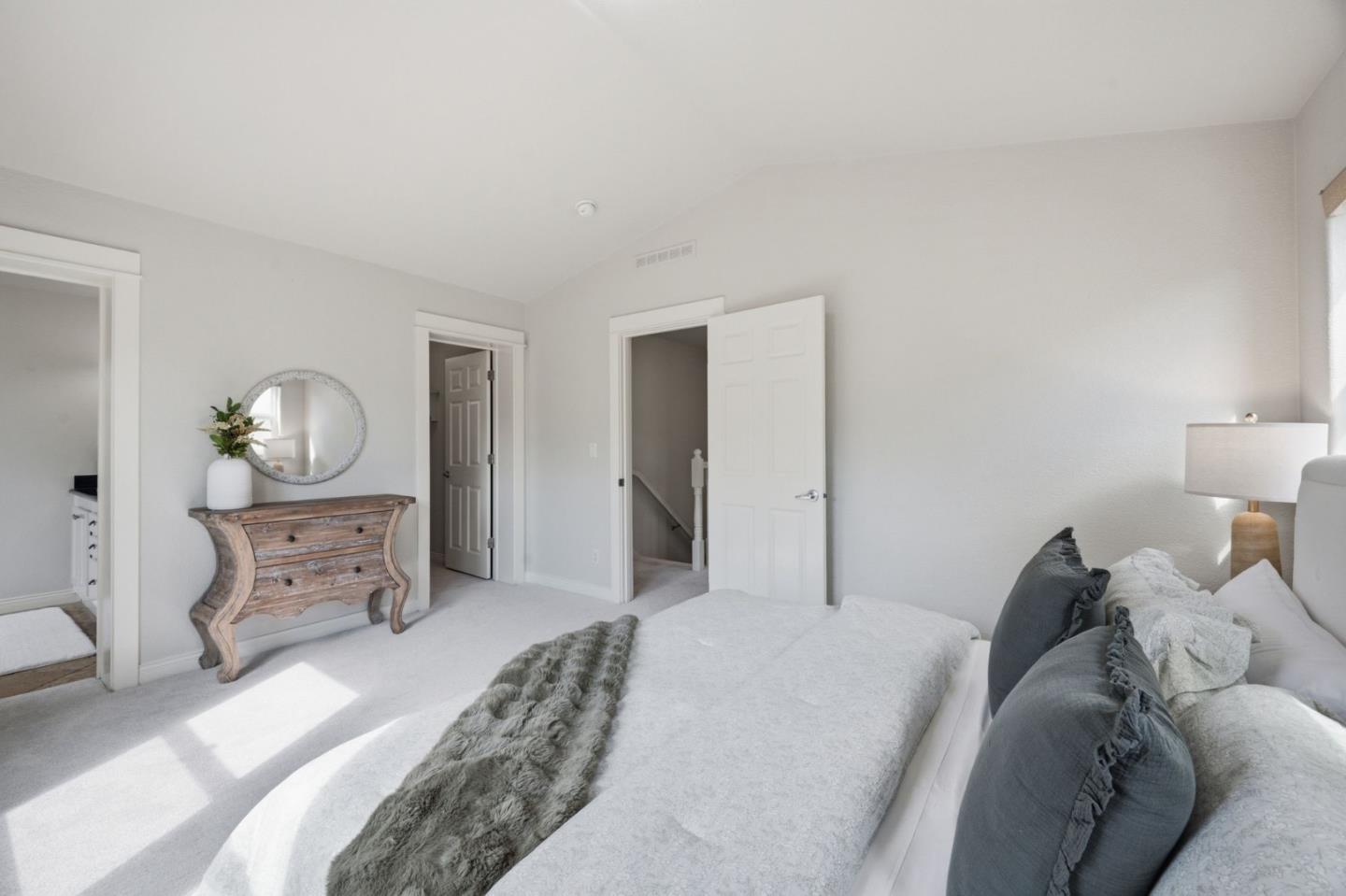 302 Creekside Village Drive photo 18