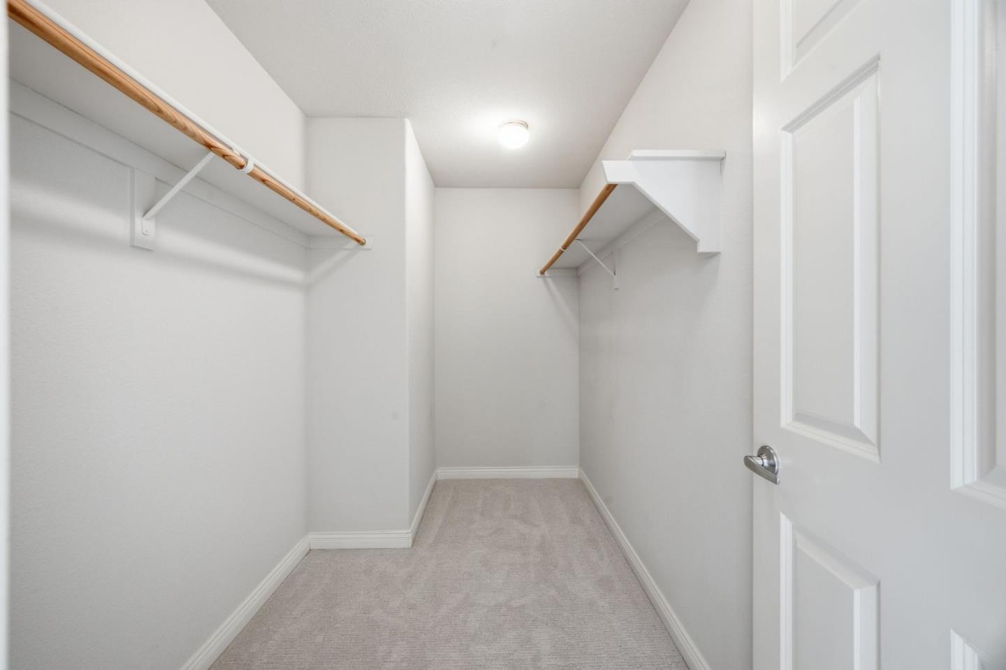 302 Creekside Village Drive photo 19