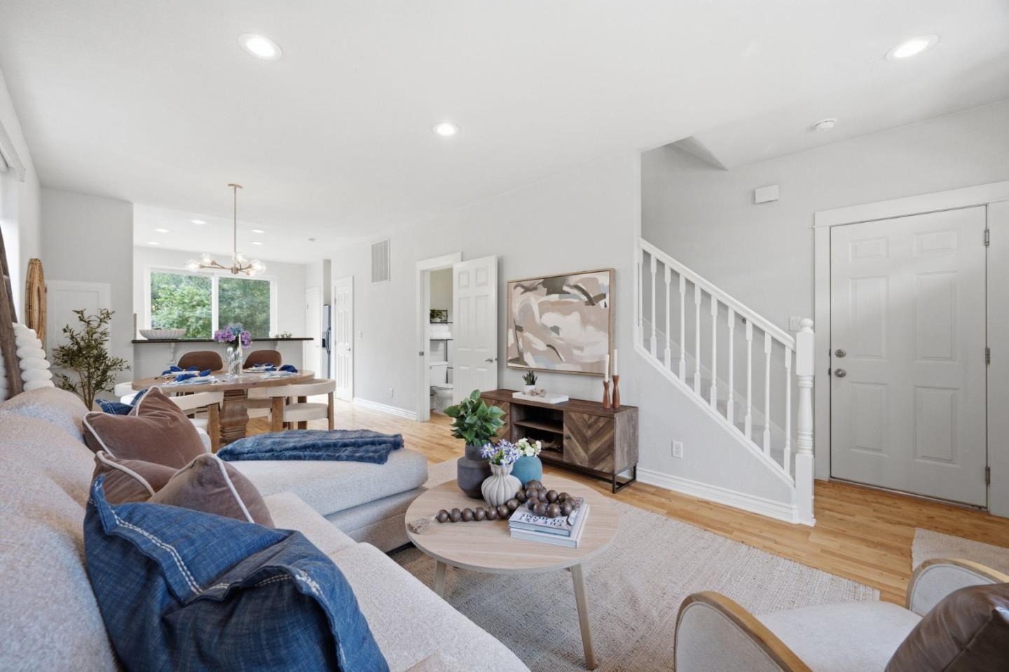 302 Creekside Village Drive photo 8