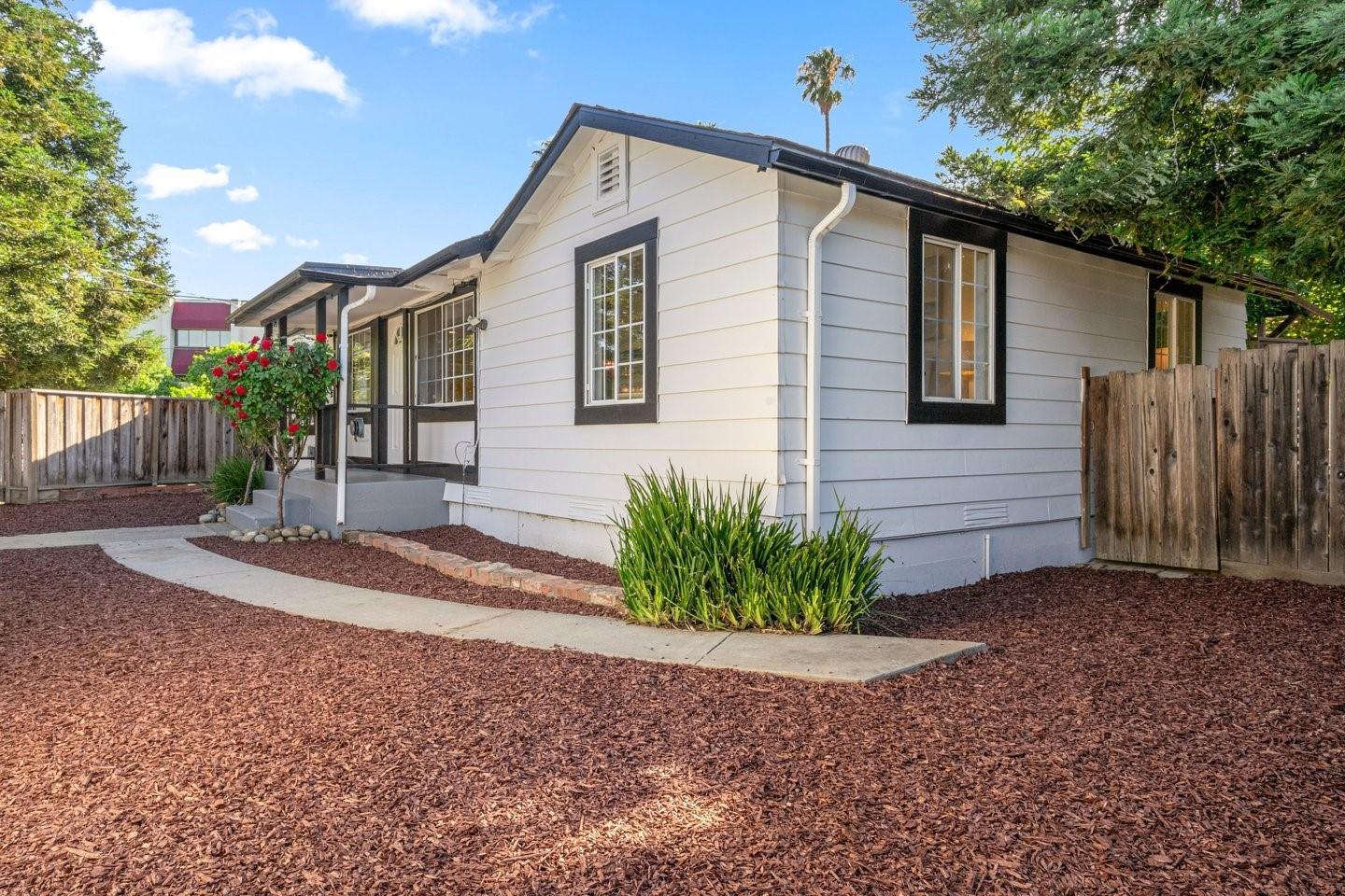 1131 Shamrock Drive photo 6