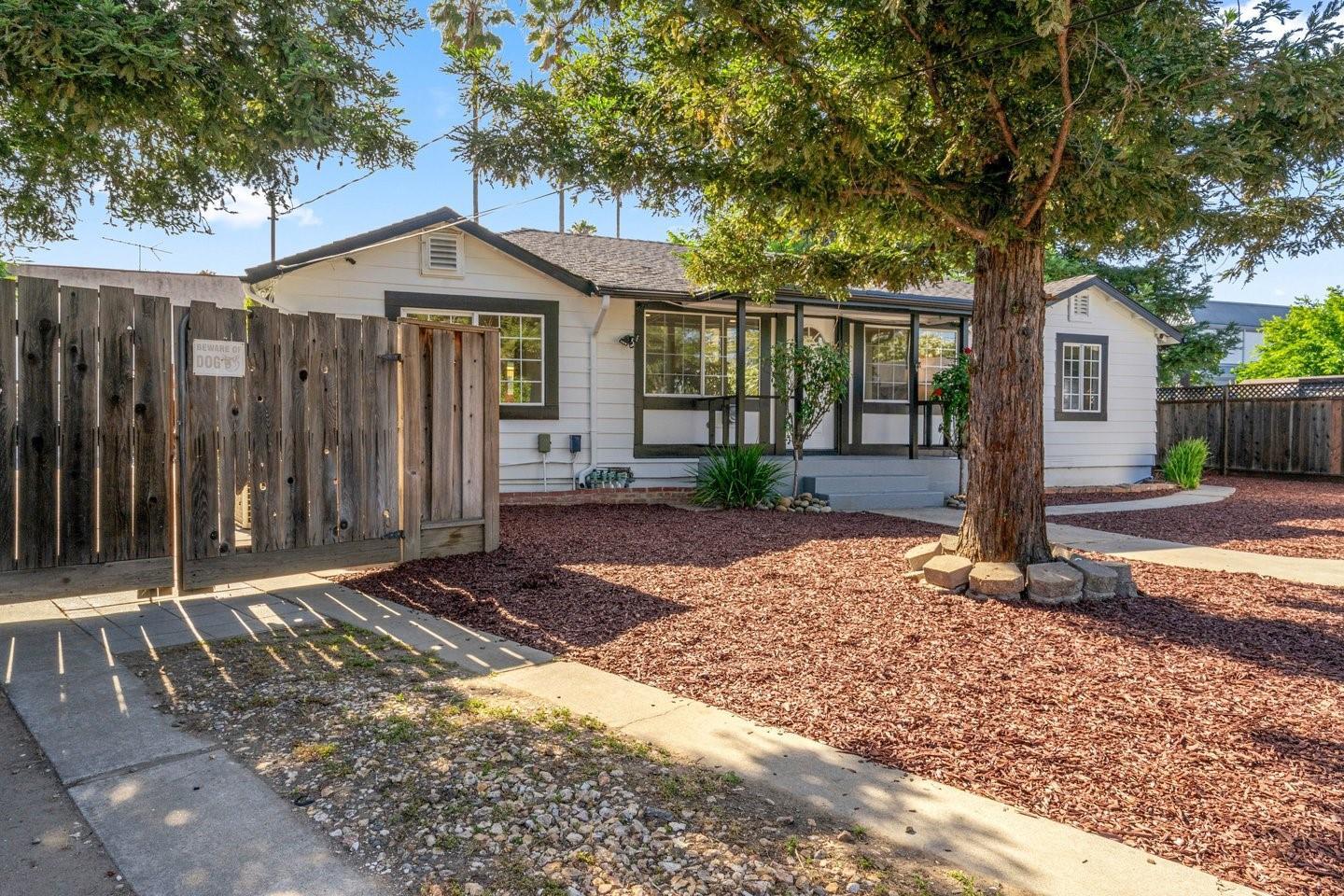 1131 Shamrock Drive photo 7