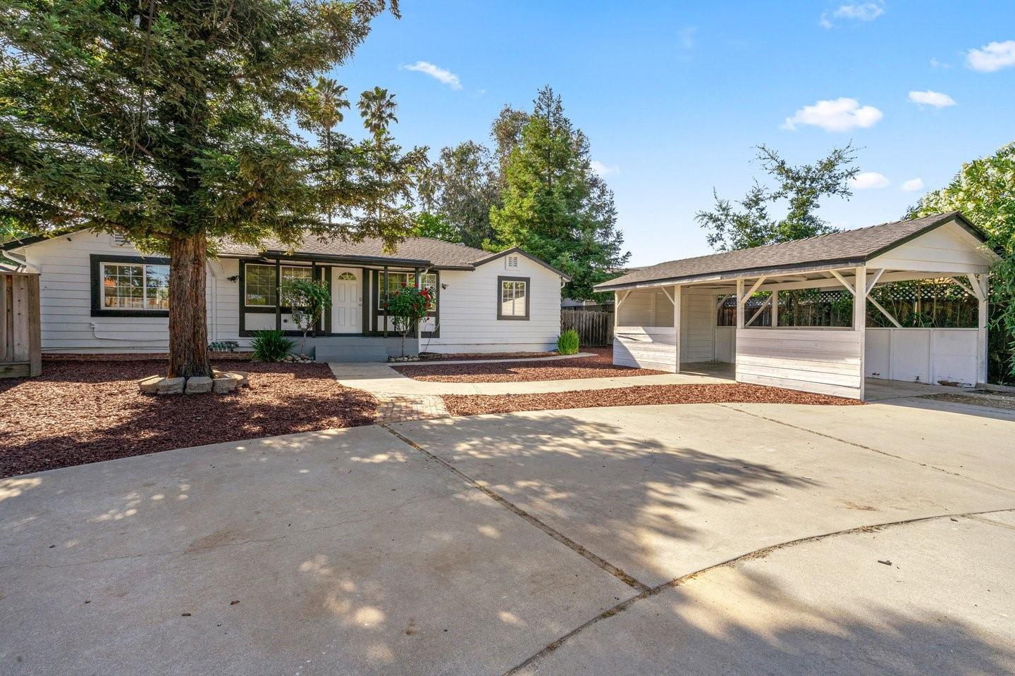 1131 Shamrock Drive photo 8