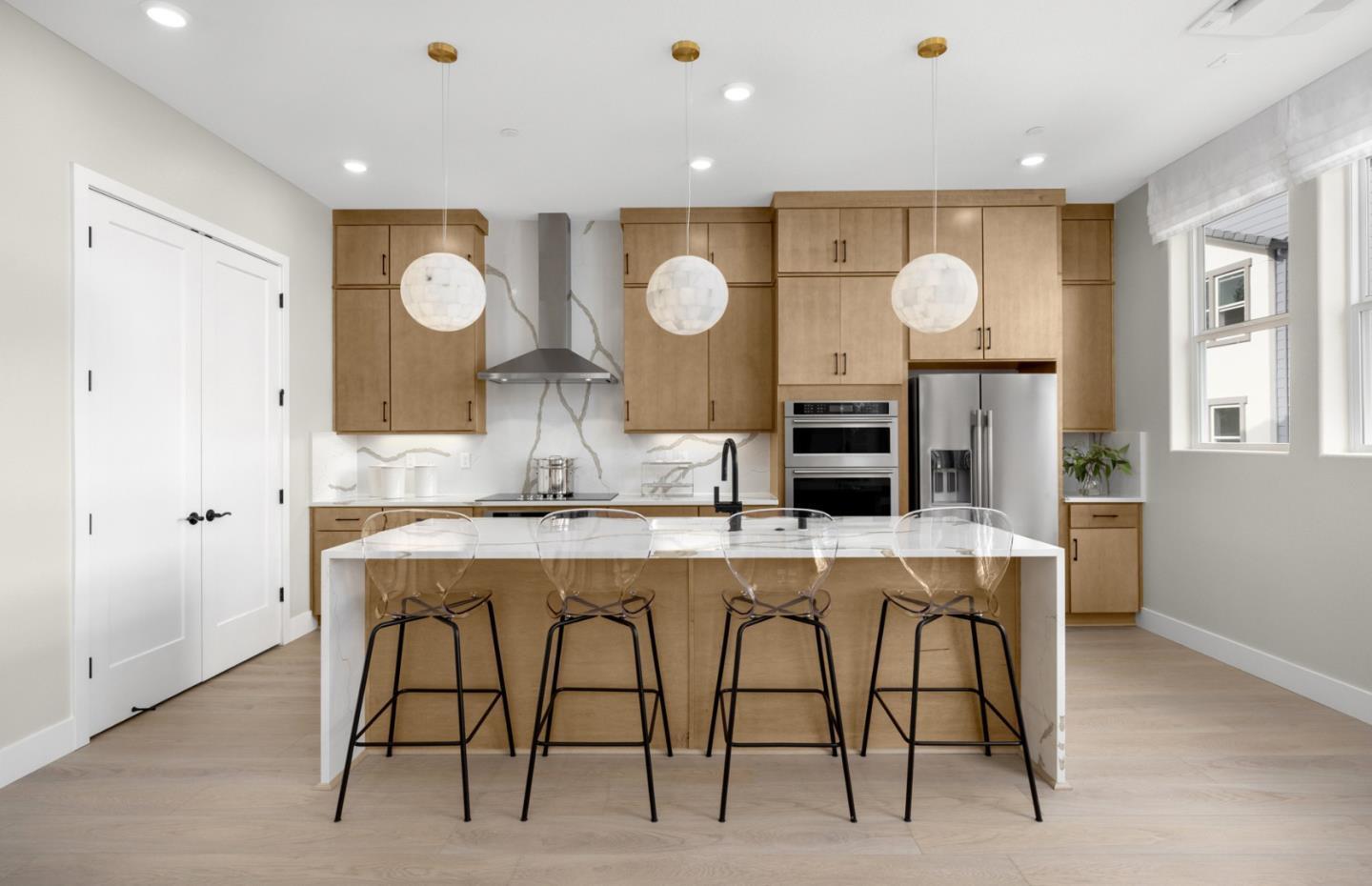 289 Llewellyn Avenue #18-18 - Plan 1 photo 8