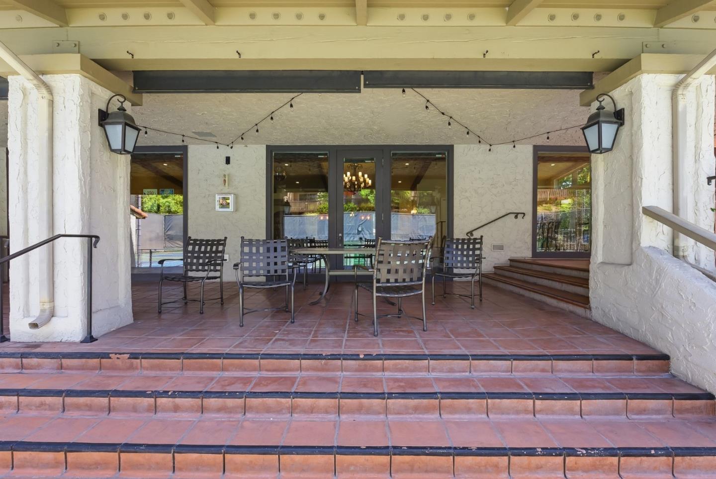 135 Vista Del Lago photo 36