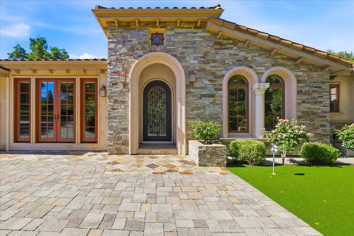 18645 Allendale Ave, Saratoga, CA