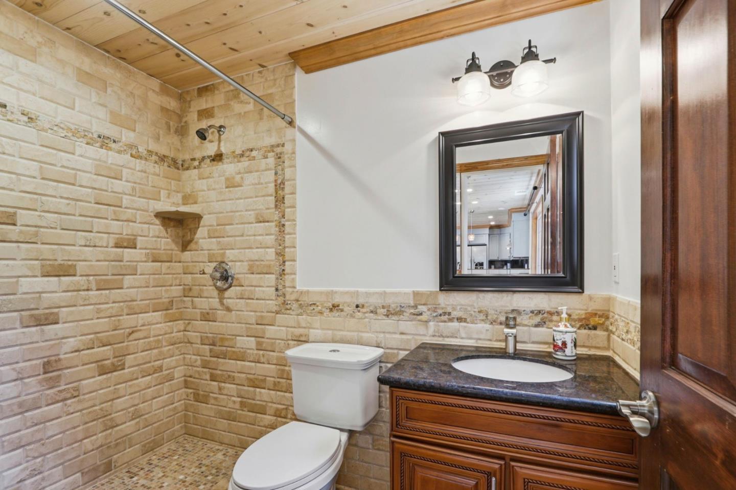 21568 Alma Court photo 32