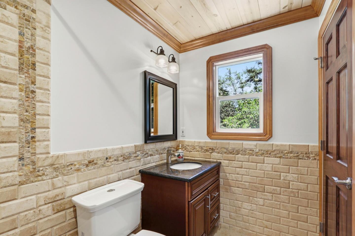 21568 Alma Court photo 33