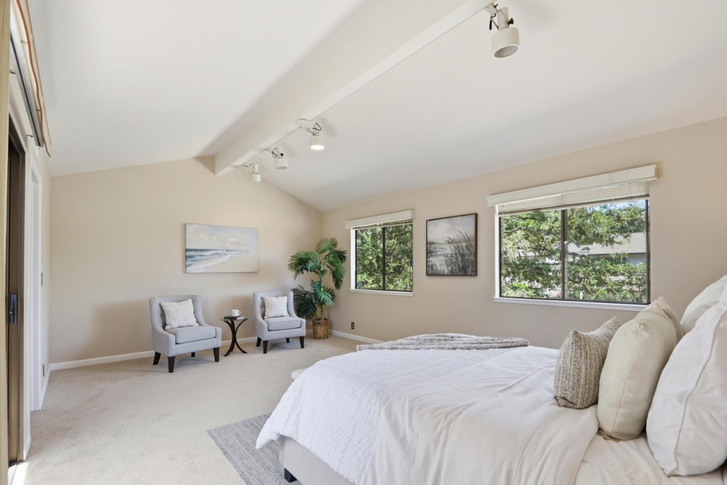 102 Lancewood Place photo 19