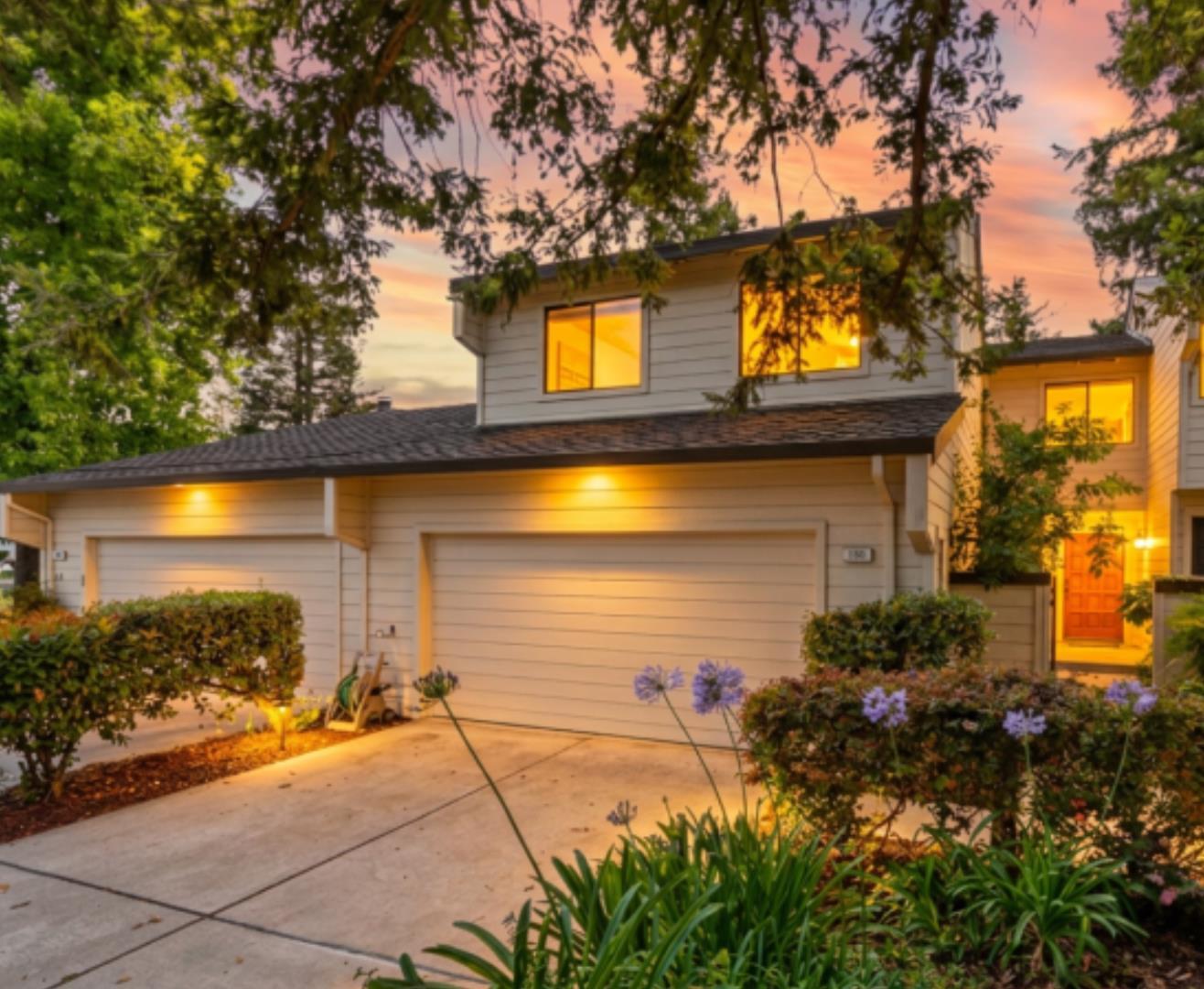 102 Lancewood Place photo 3