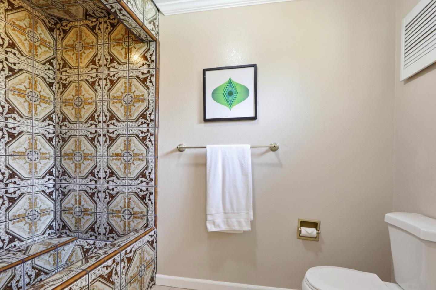 102 Lancewood Place photo 26
