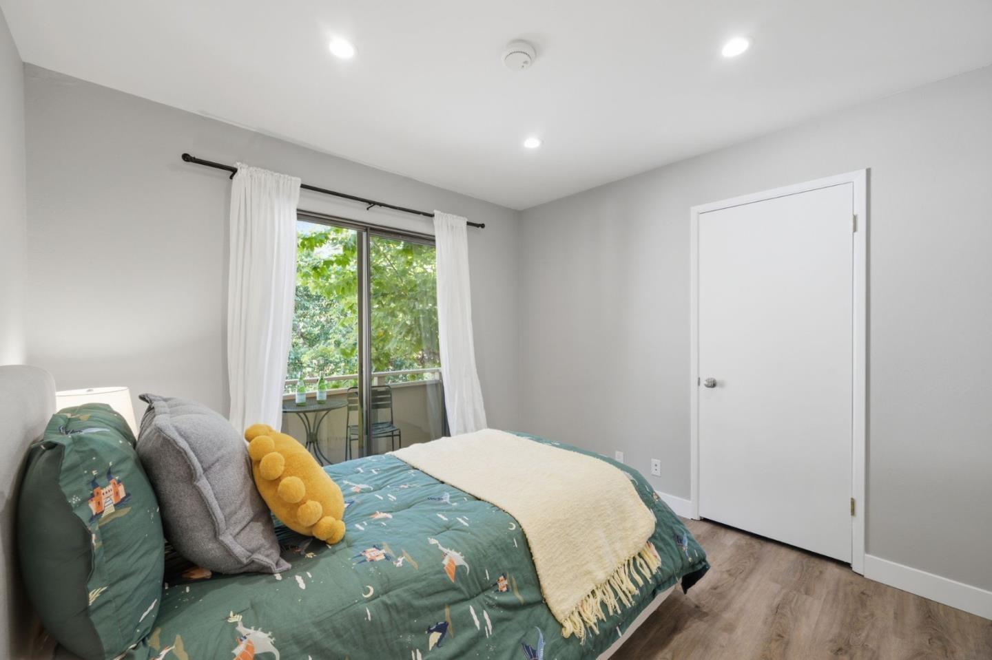 20760 4th Street #11 photo 17