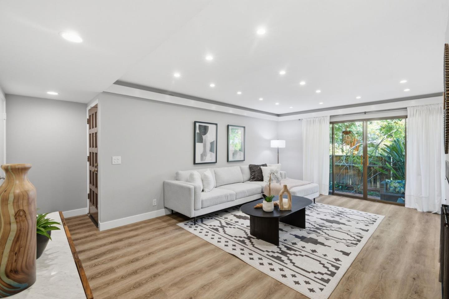 20760 4th Street #11 photo 3