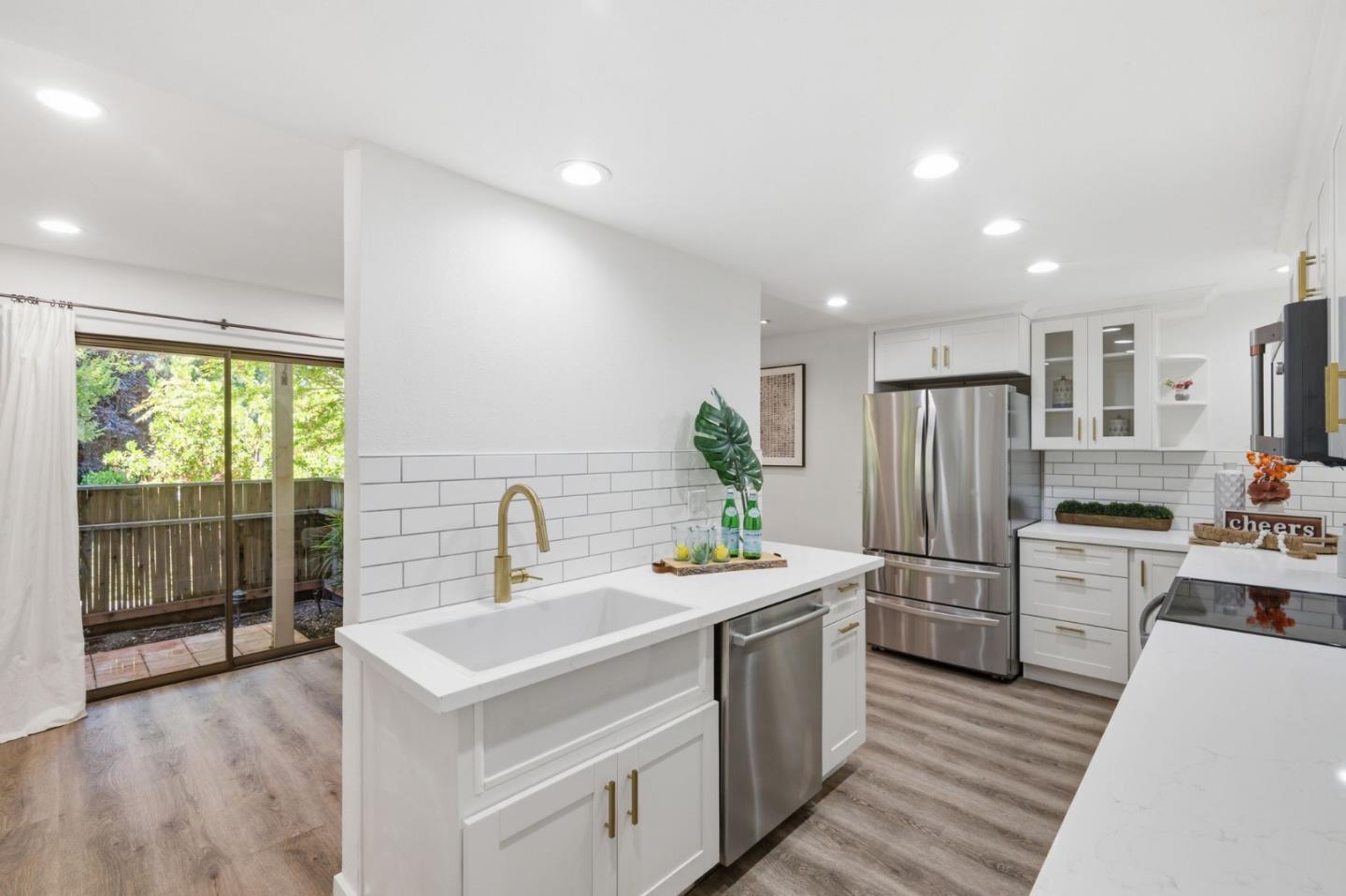20760 4th Street #11 photo 6
