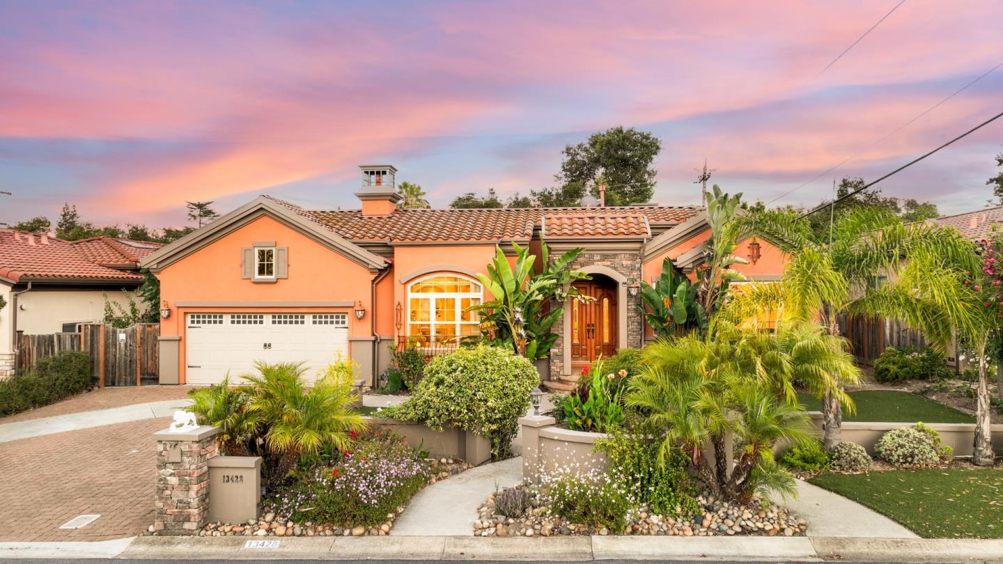 13428 Christie Dr, Saratoga, CA