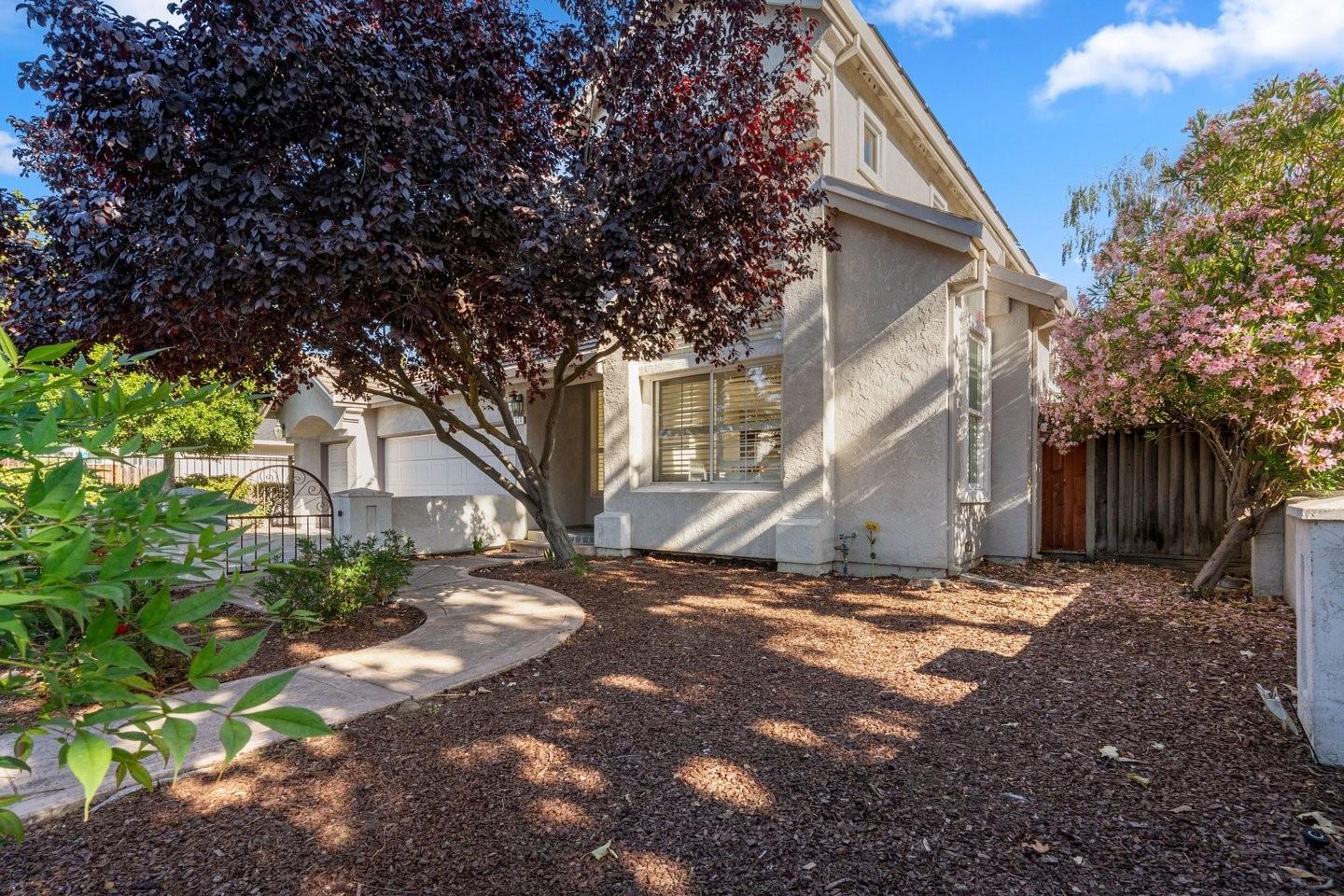 674 W Sunnyoaks Avenue photo 11