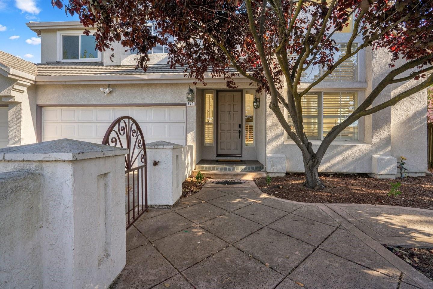 674 W Sunnyoaks Avenue photo 12