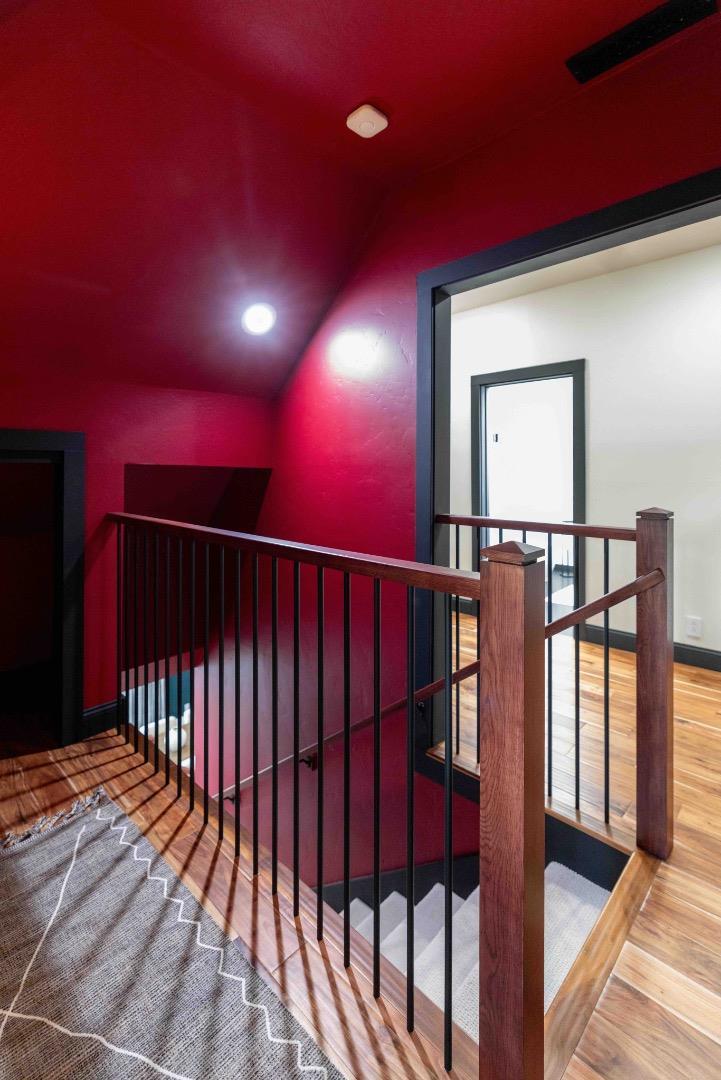 135 Johnson Avenue photo 23