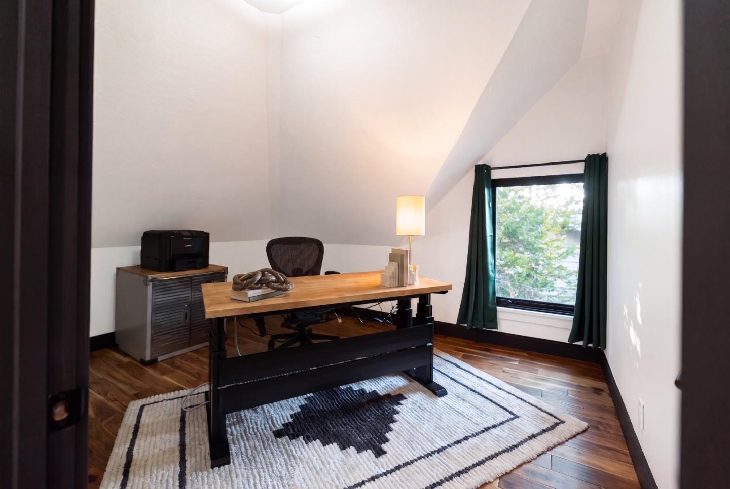 135 Johnson Avenue photo 35