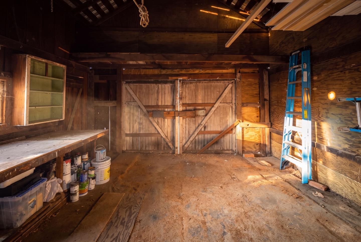135 Johnson Avenue photo 42
