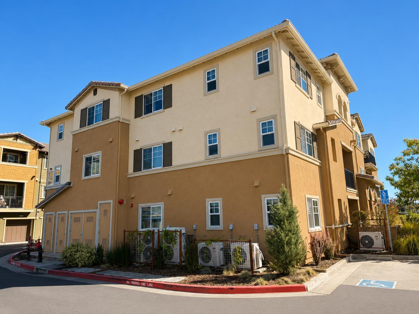 1408 Mauro Pietro Drive #202, Petaluma, CA 94952/94954