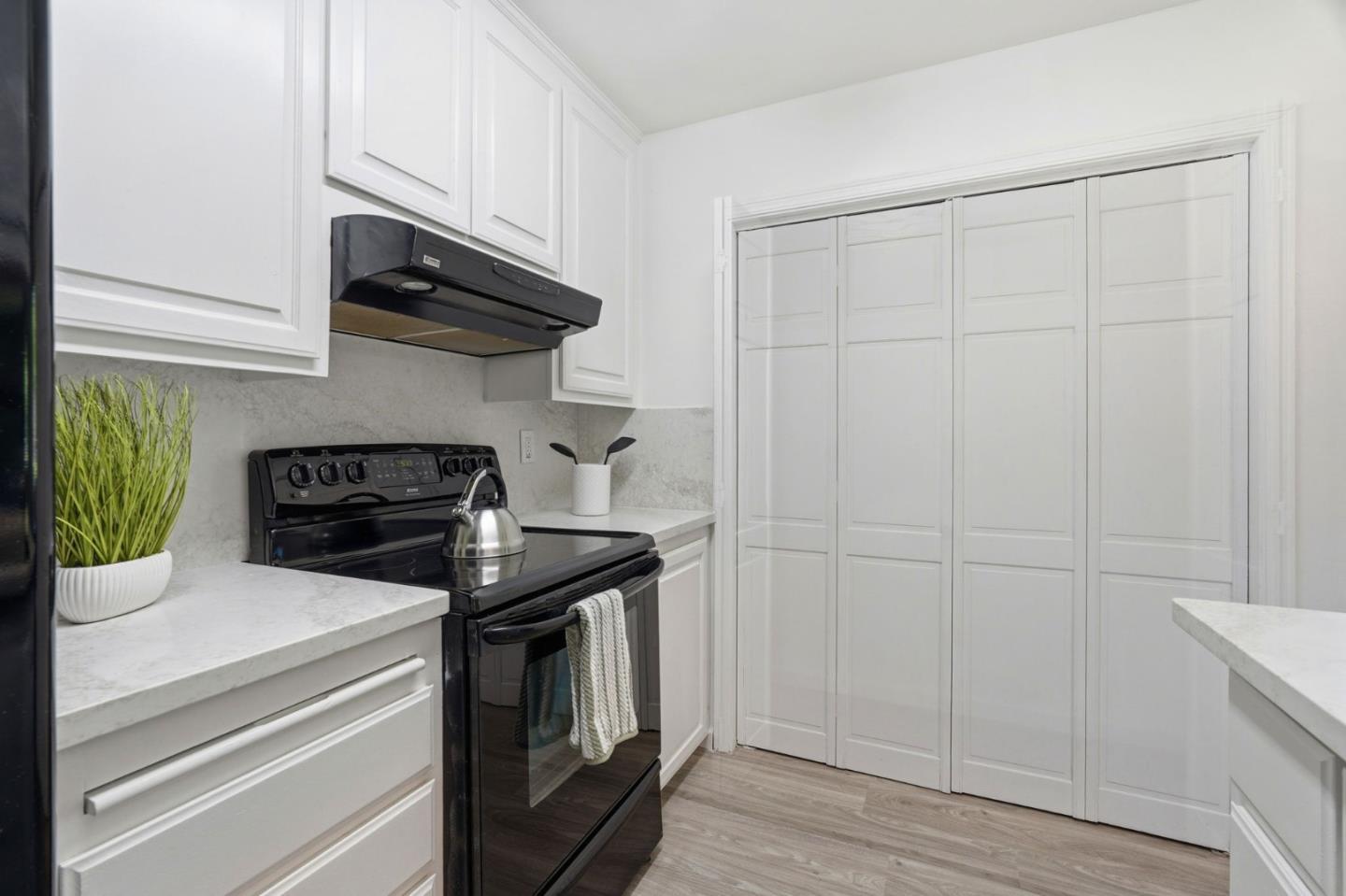 311 N 2nd Street #1 photo 12