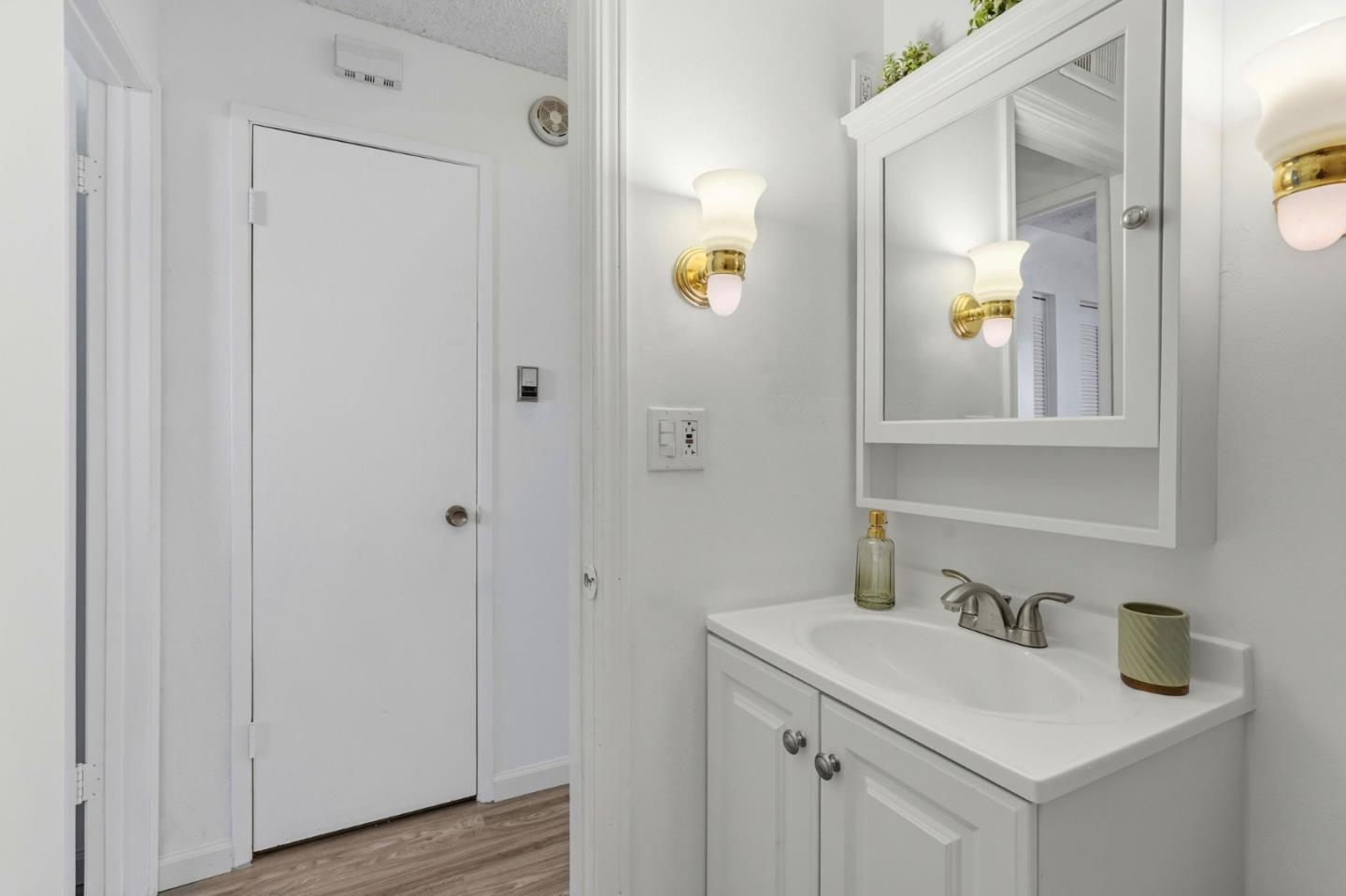 311 N 2nd Street #1 photo 25