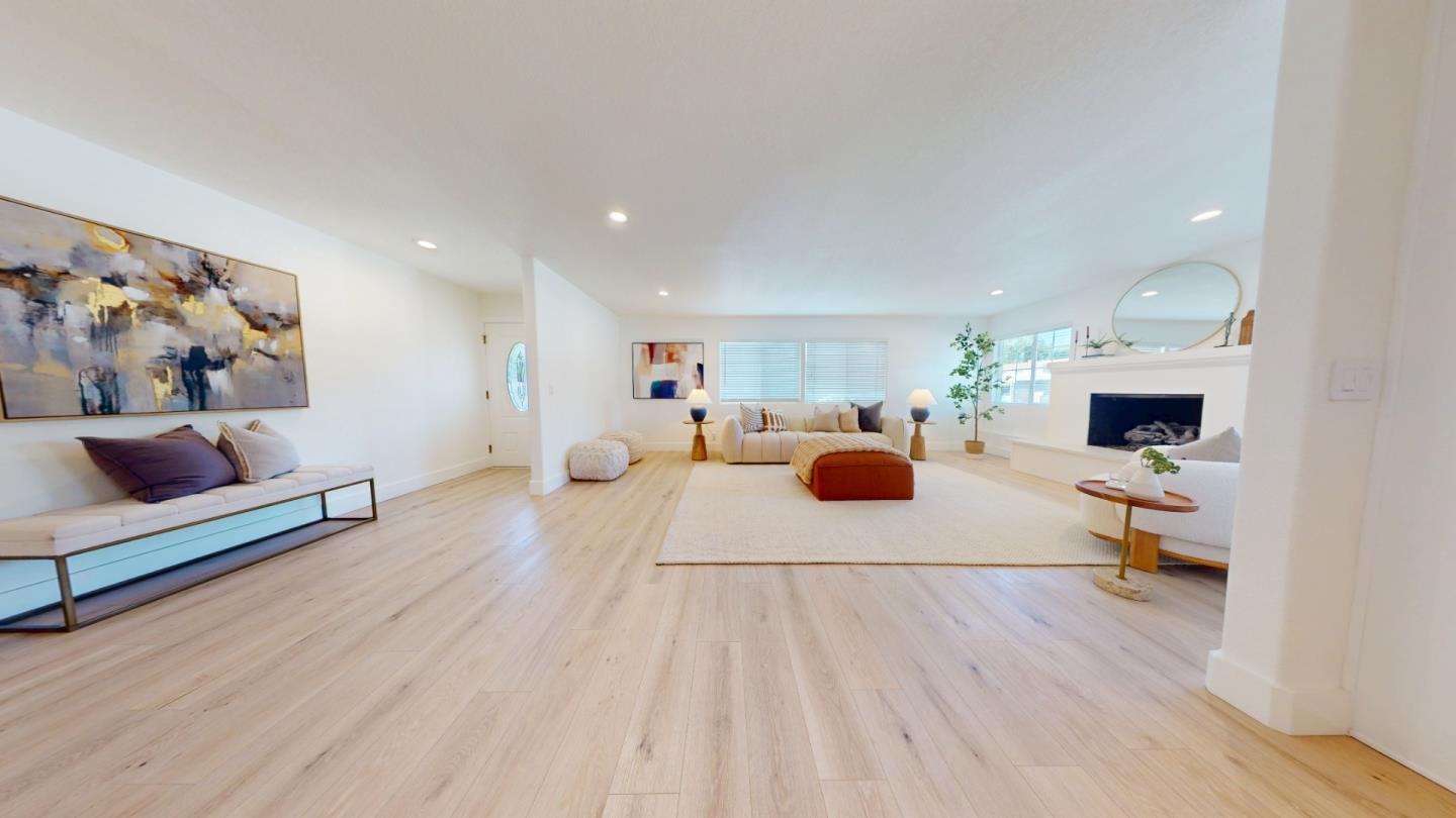 200 Kamson Way photo 2