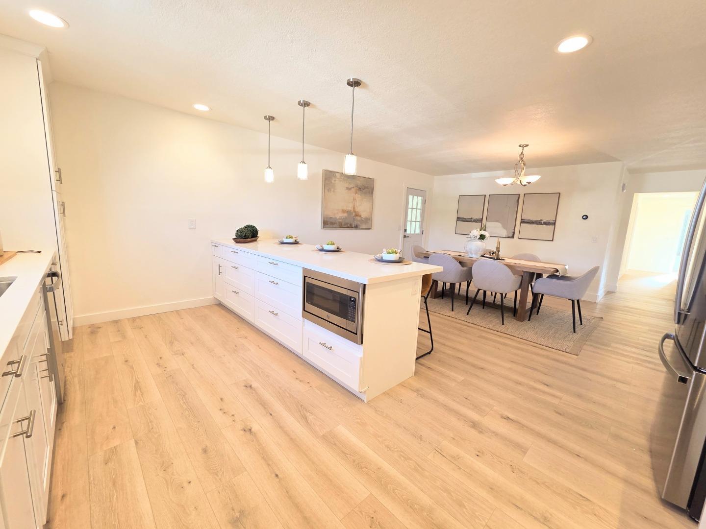 200 Kamson Way photo 6