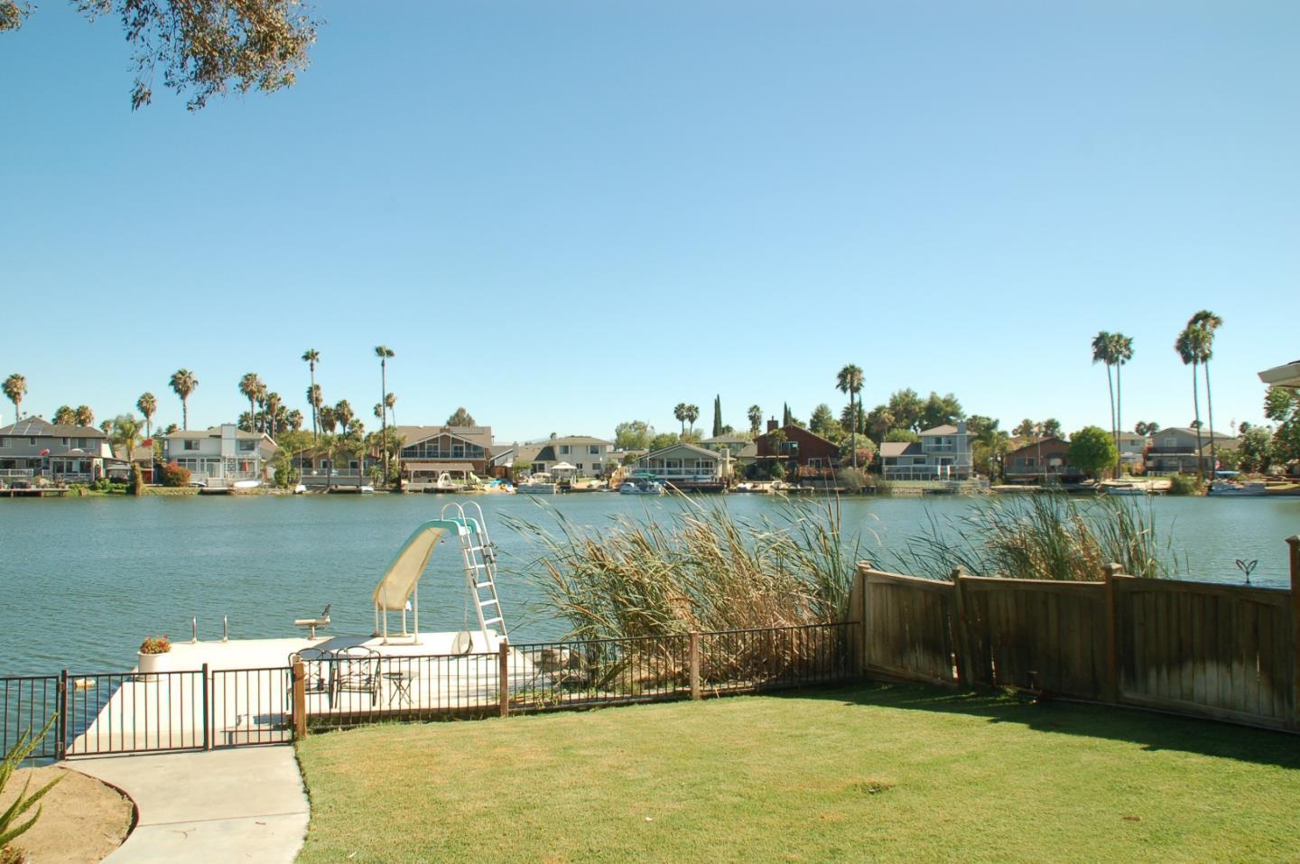 1335 Shell Court photo 3