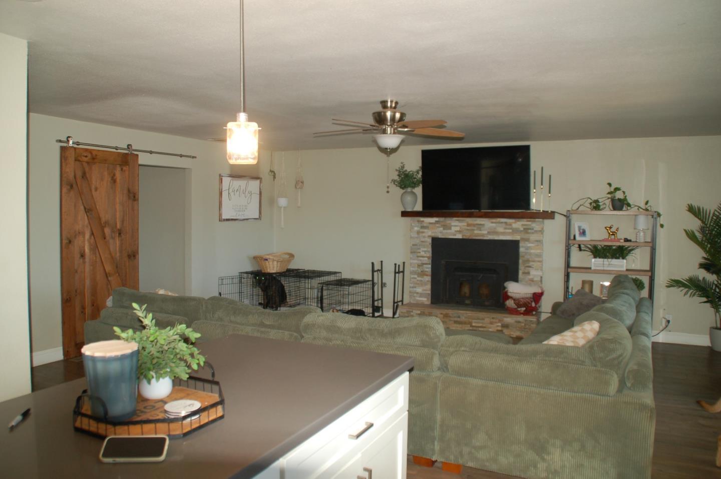 1335 Shell Court photo 9