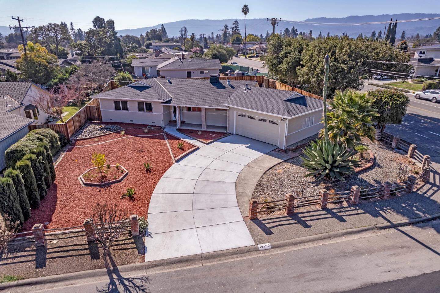 19150 Brookhaven Dr, Saratoga, CA