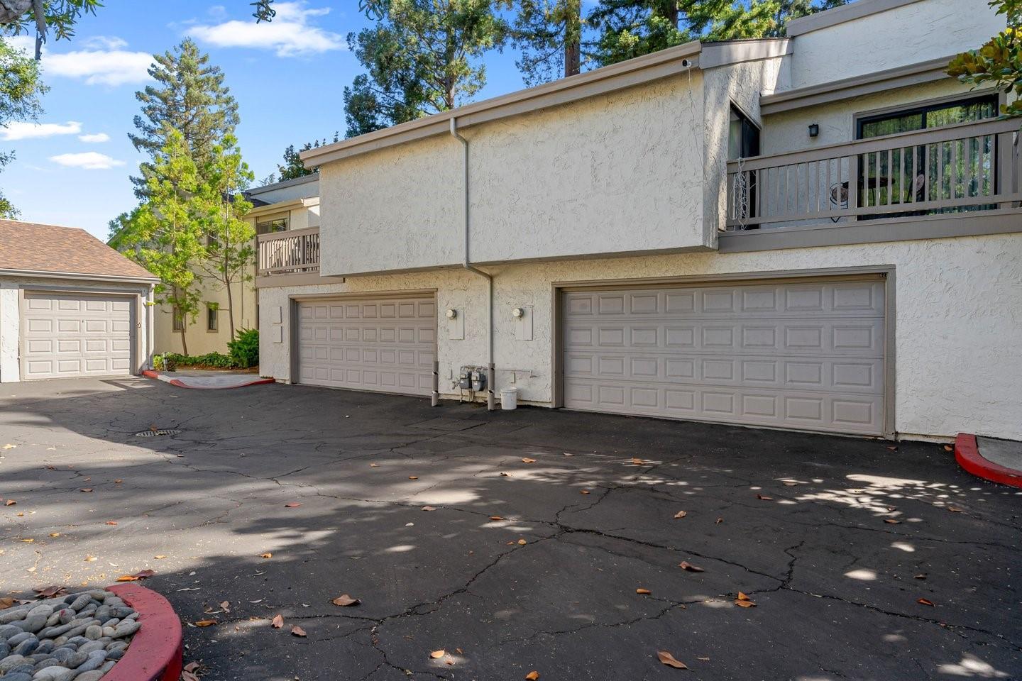 19626 Vineyard Lane photo 3