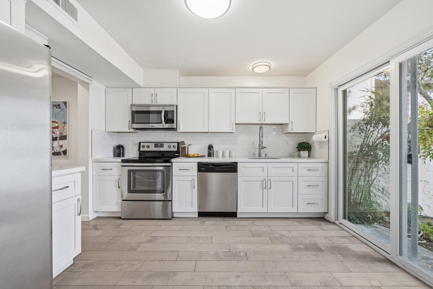 19124 Vineyard Lane photo 8