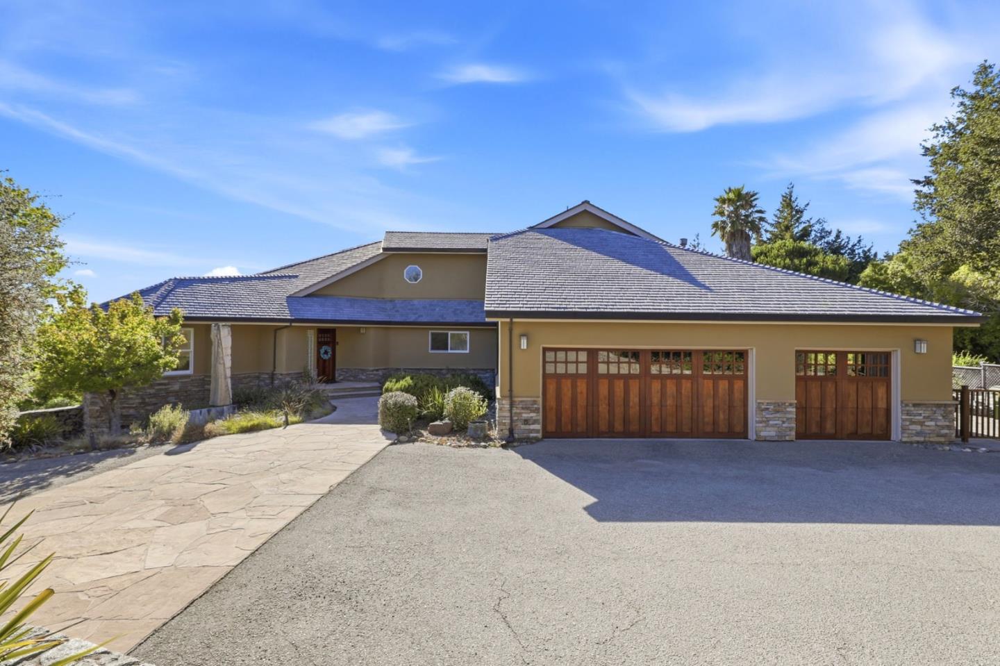 16095 Redwood Lodge Road