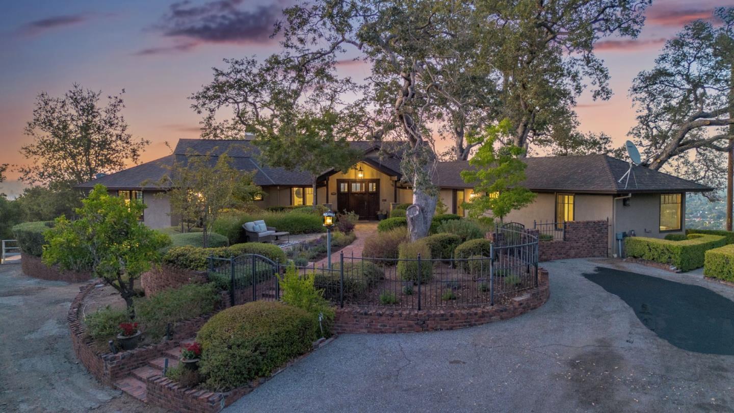 14942 Larga Vista Drive, Los Gatos