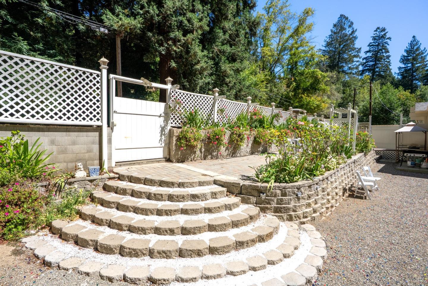 16855 Redwood Lodge Road photo 27
