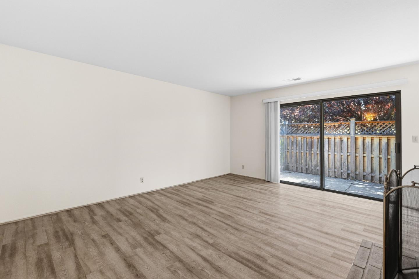 12152 Atrium Drive photo 6