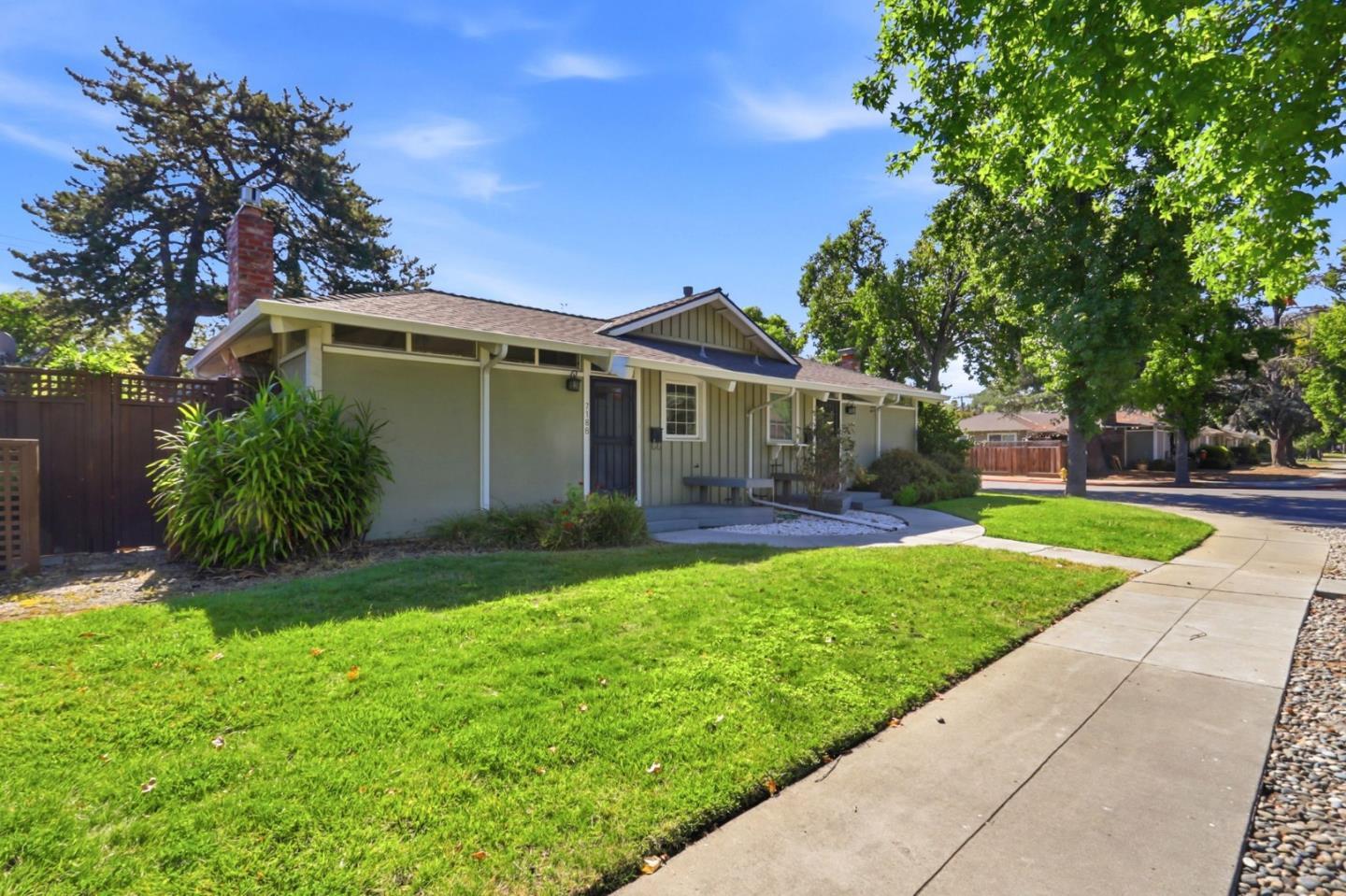 718 Millich Drive #B photo 2
